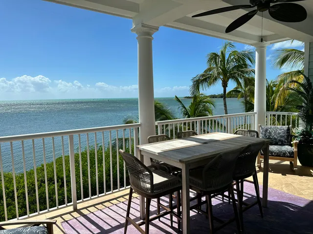 $1,590,000 | 5960 Peninsular Avenue, Unit 111, Stock Island, FL 33040
