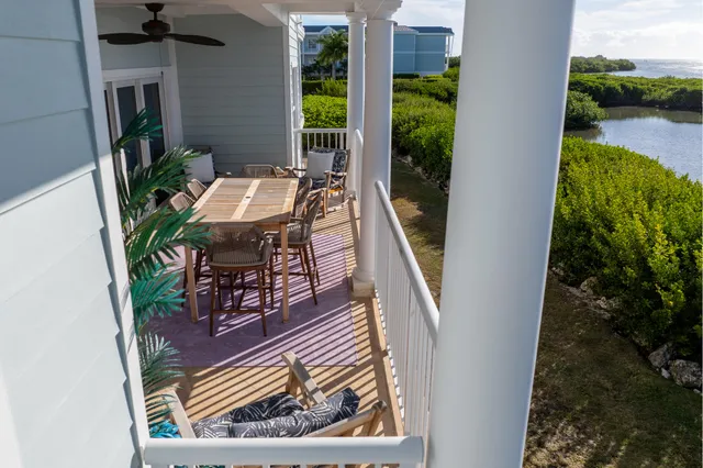 $1,590,000 | 5960 Peninsular Avenue, Unit 111, Stock Island, FL 33040