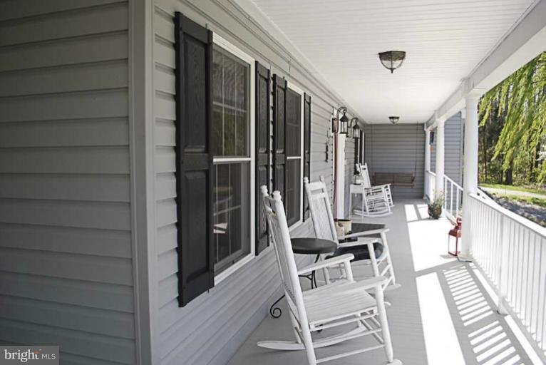 13155 Compton Road Clifton, VA 20124 - Photo 16 of 30 Exterior (General)
