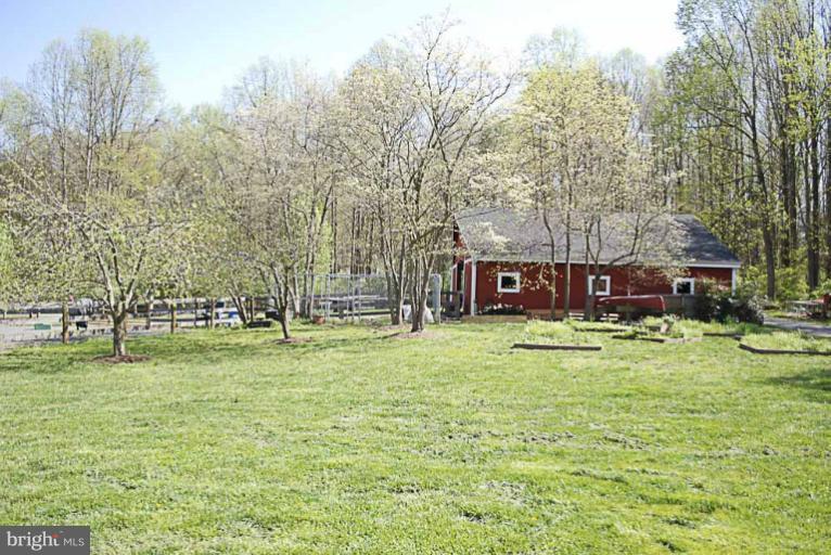 13155 Compton Road Clifton, VA 20124 - Photo 3 of 30 Exterior (General)