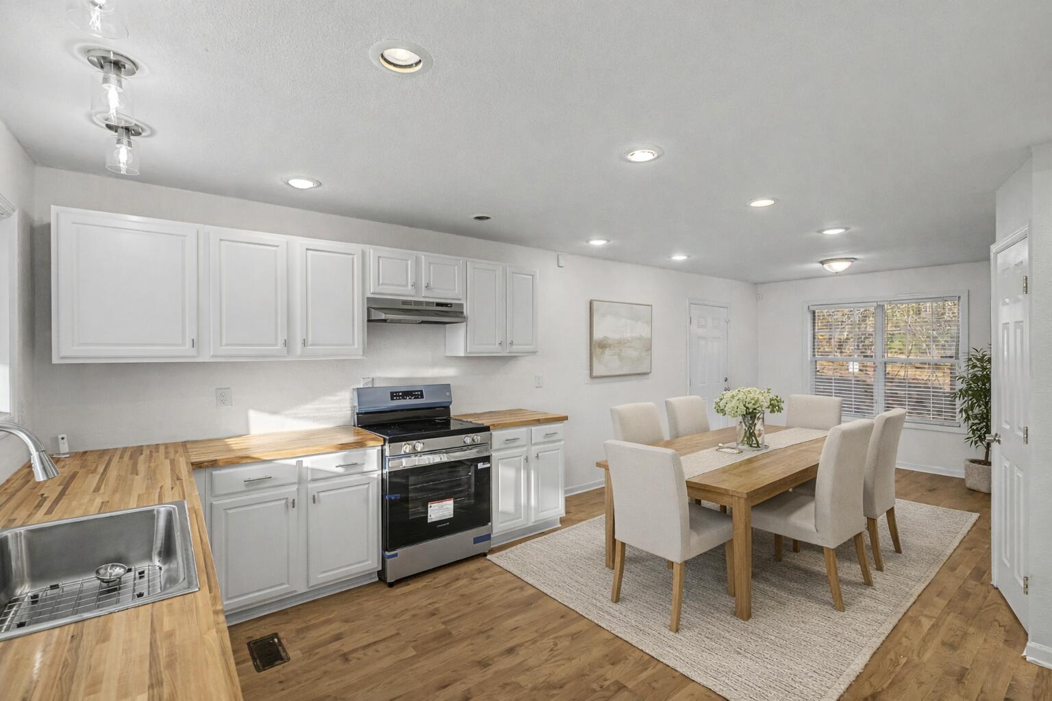 4327 Fish Hatchery Road Dearing, GA 30808 - Photo 3 of 32 Virtually Staged Dining Area