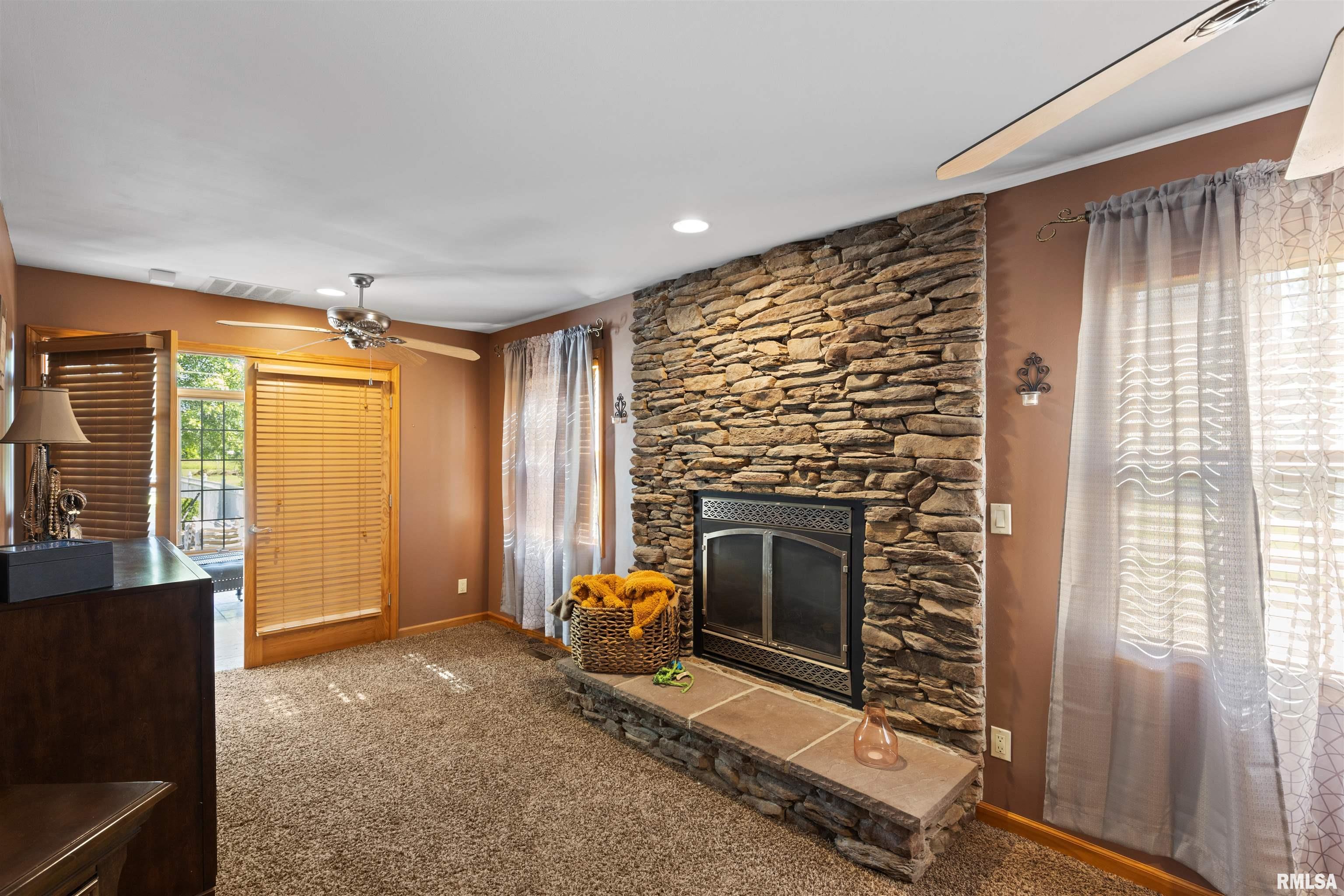 13431 South County Line Road West Frankfort, IL 62896 - Photo 21 of 52 Gallery Image 21