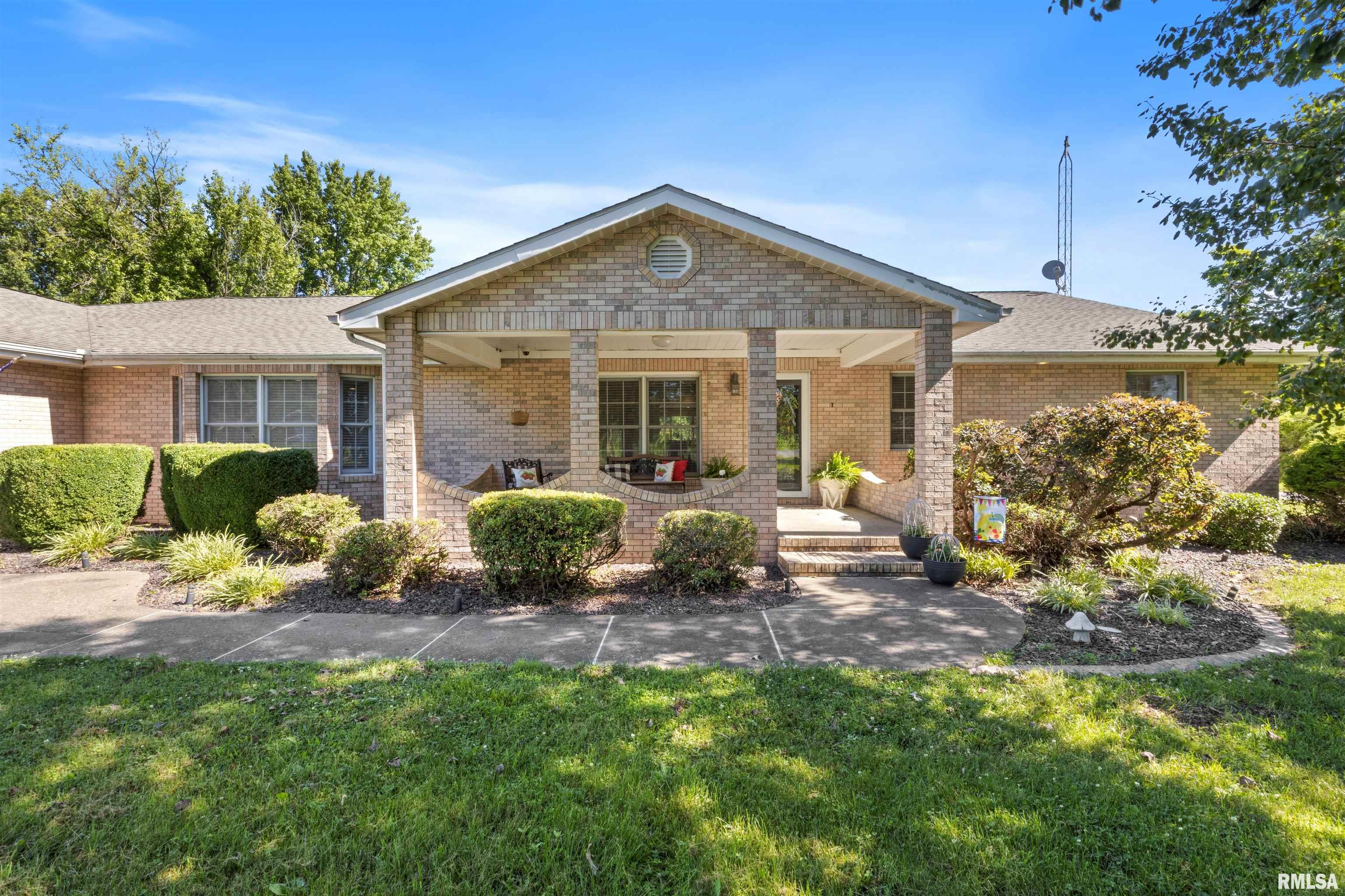 13431 South County Line Road West Frankfort, IL 62896 - Photo 3 of 52 Gallery Image 3