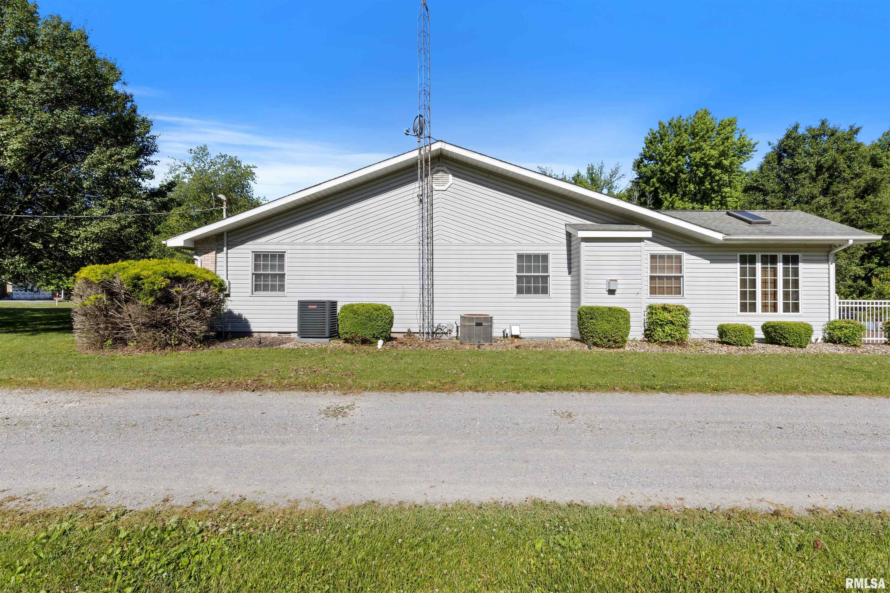 13431 South County Line Road West Frankfort, IL 62896 - Photo 43 of 52 Gallery Image 43