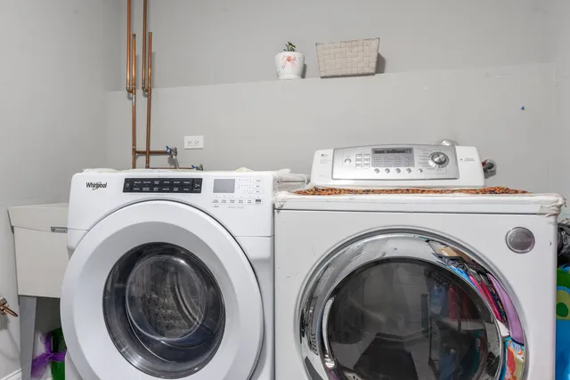 $345,000 | 14619 South Albany Avenue, Posen, IL 60469