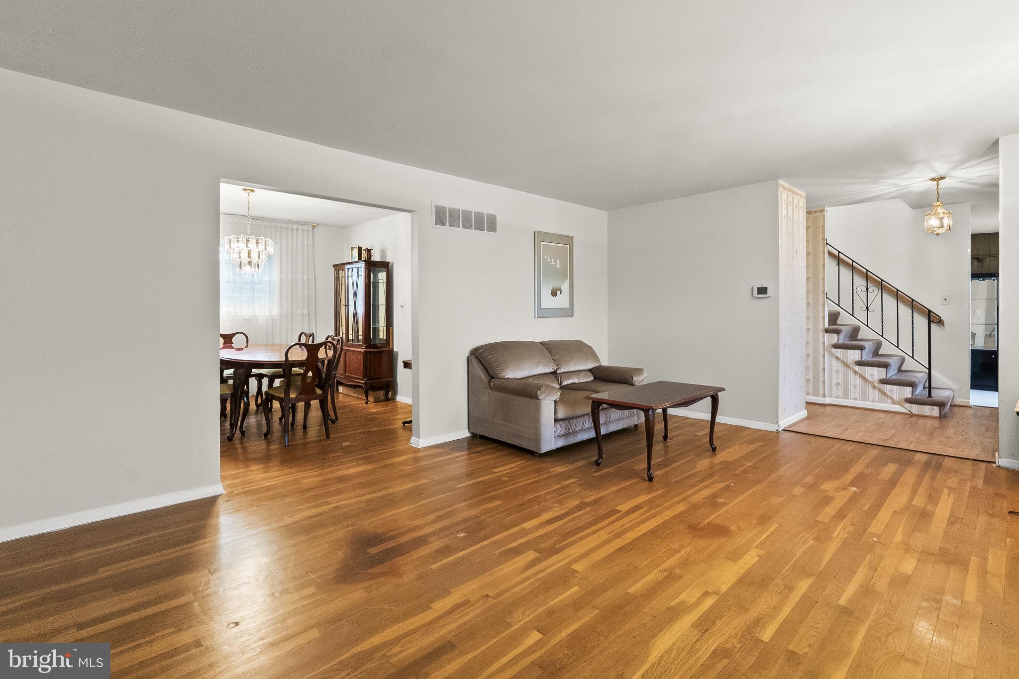 8337 Merryview Drive Windsor Mill, MD 21244 - Photo 3 of 24