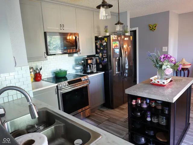 $319,000 | 10436 Waverly Drive, Indianapolis, IN 46234