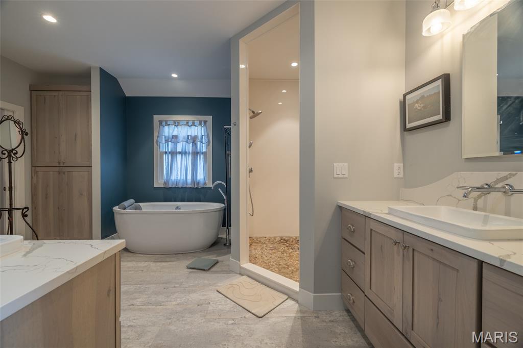 2740 Tyrol View Innsbrook, MO 63390 - Photo 13 of 32