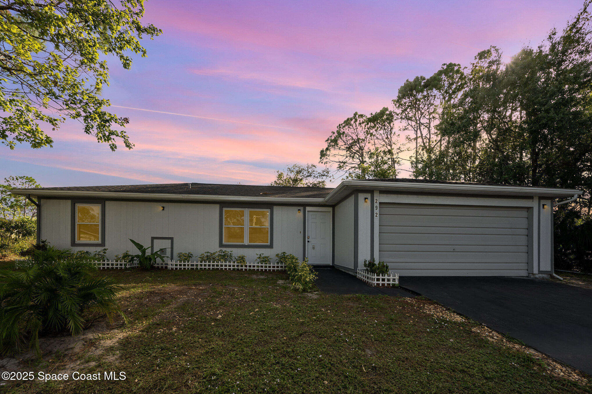 292 Trilby Road Southwest Palm Bay, FL 32908 - Photo 2 of 28 5