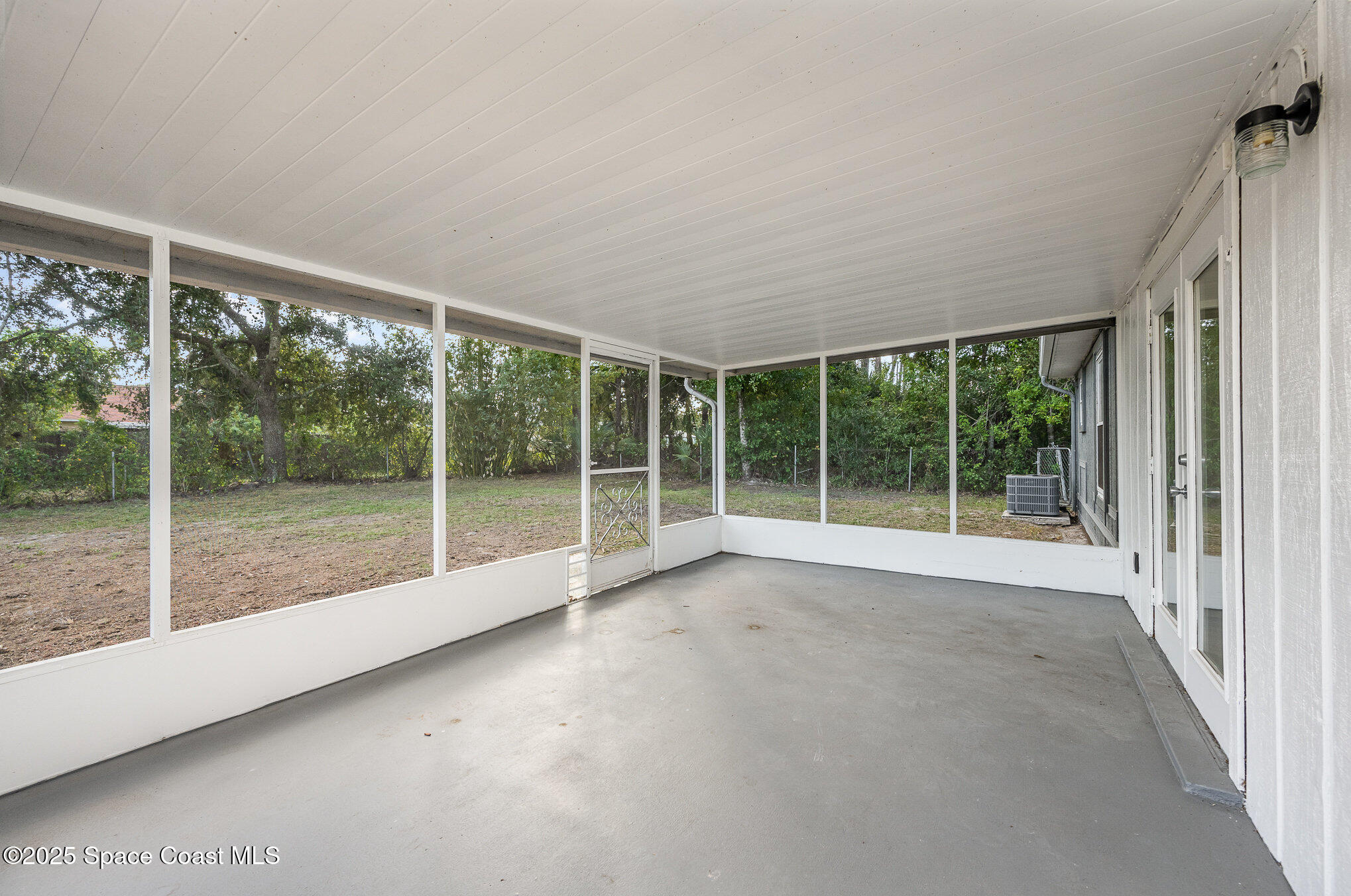 292 Trilby Road Southwest Palm Bay, FL 32908 - Photo 23 of 28 024_file_509