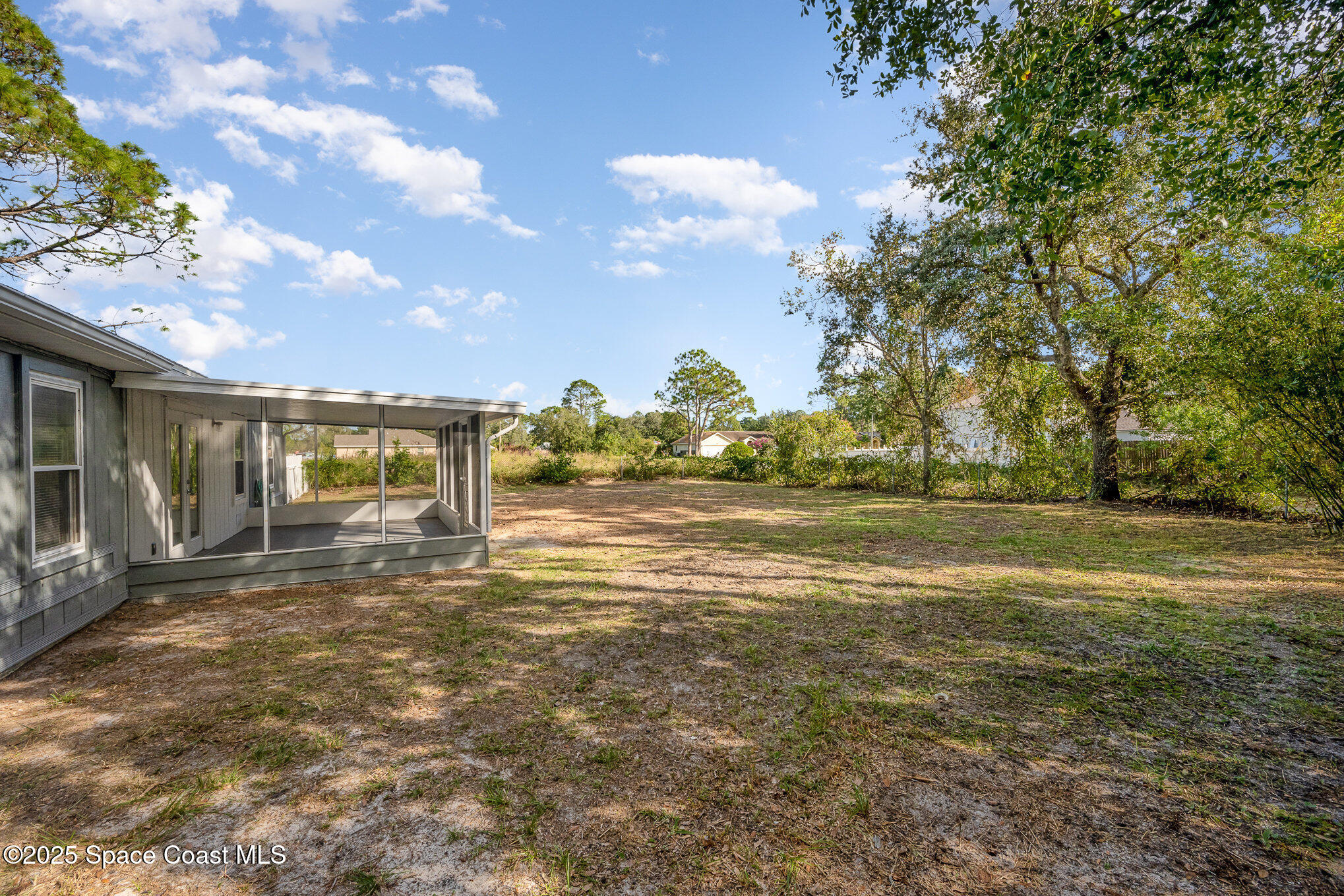 292 Trilby Road Southwest Palm Bay, FL 32908 - Photo 24 of 28 025_file_510