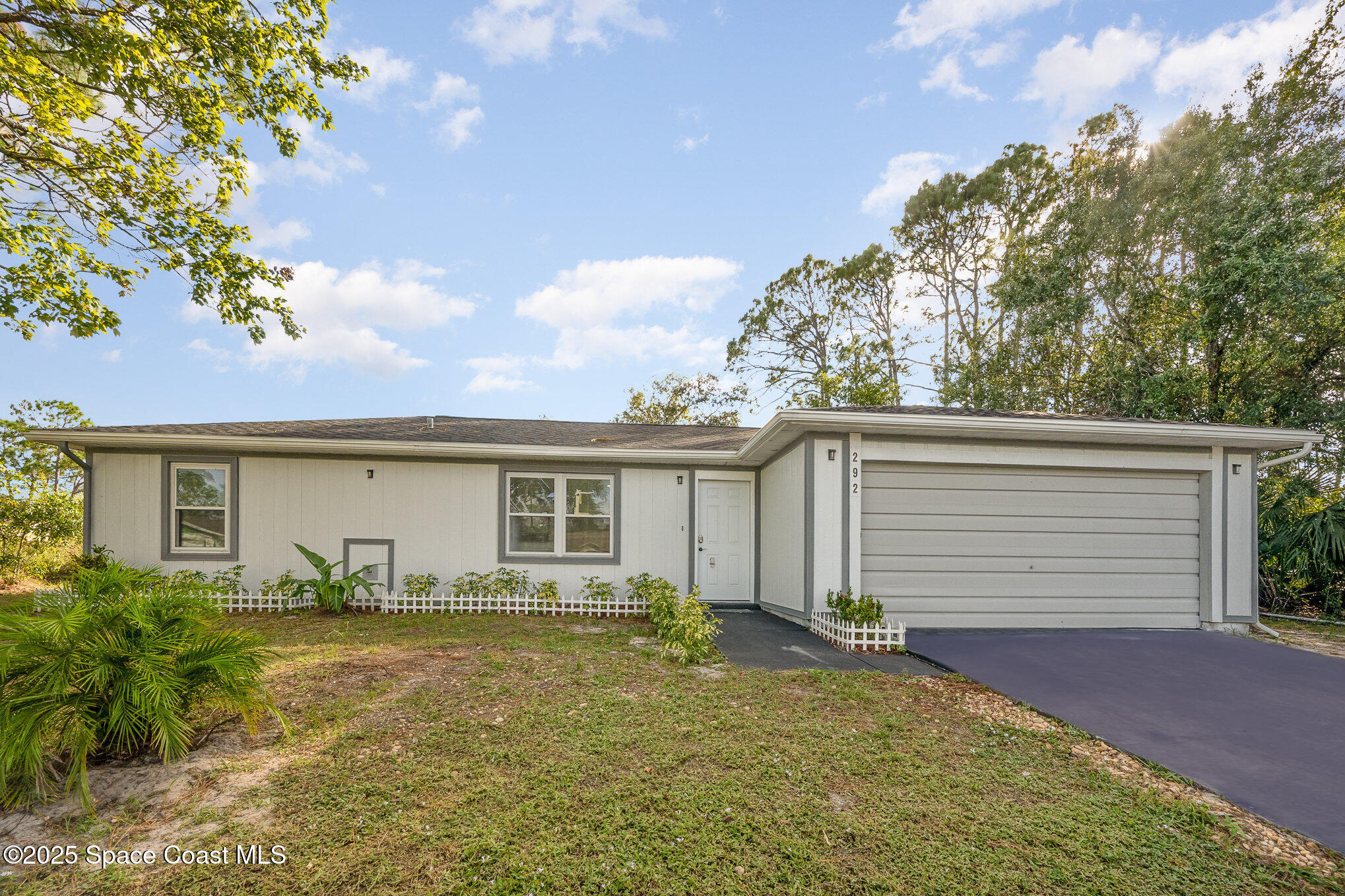 292 Trilby Road Southwest Palm Bay, FL 32908 - Photo 5 of 28 n1