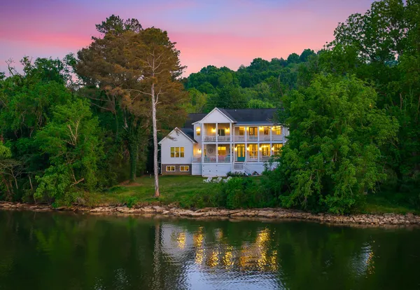 $1,375,000 | 205 Clover Street, Granville, TN 38564