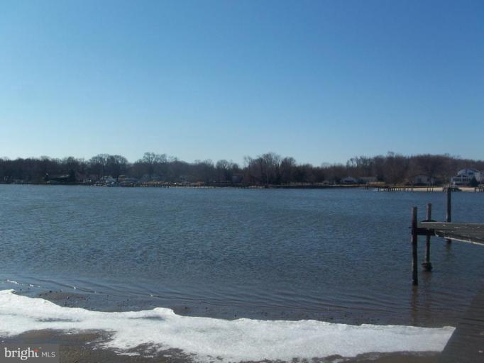 830 Seneca Park Road Middle River, MD 21220 - Photo 2 of 7 River View