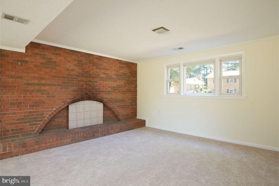 11504 Keystone Avenue Clinton, MD 20735 - Photo 23 of 33 LL recreation room