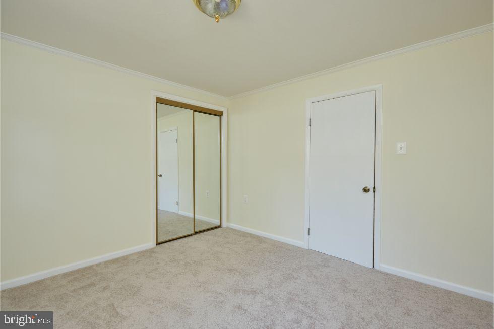 11504 Keystone Avenue Clinton, MD 20735 - Photo 29 of 33 LL 4th bedroom has mirrored closet doors
