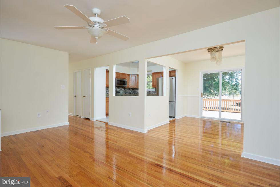 11504 Keystone Avenue Clinton, MD 20735 - Photo 5 of 33 Living room to Dining Room & Kitchen