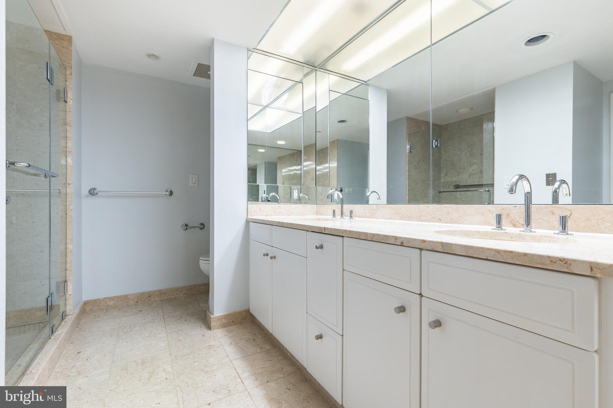 202 West Rittenhouse Square, Unit 1108 Philadelphia, PA 19103 - Photo 30 of 42