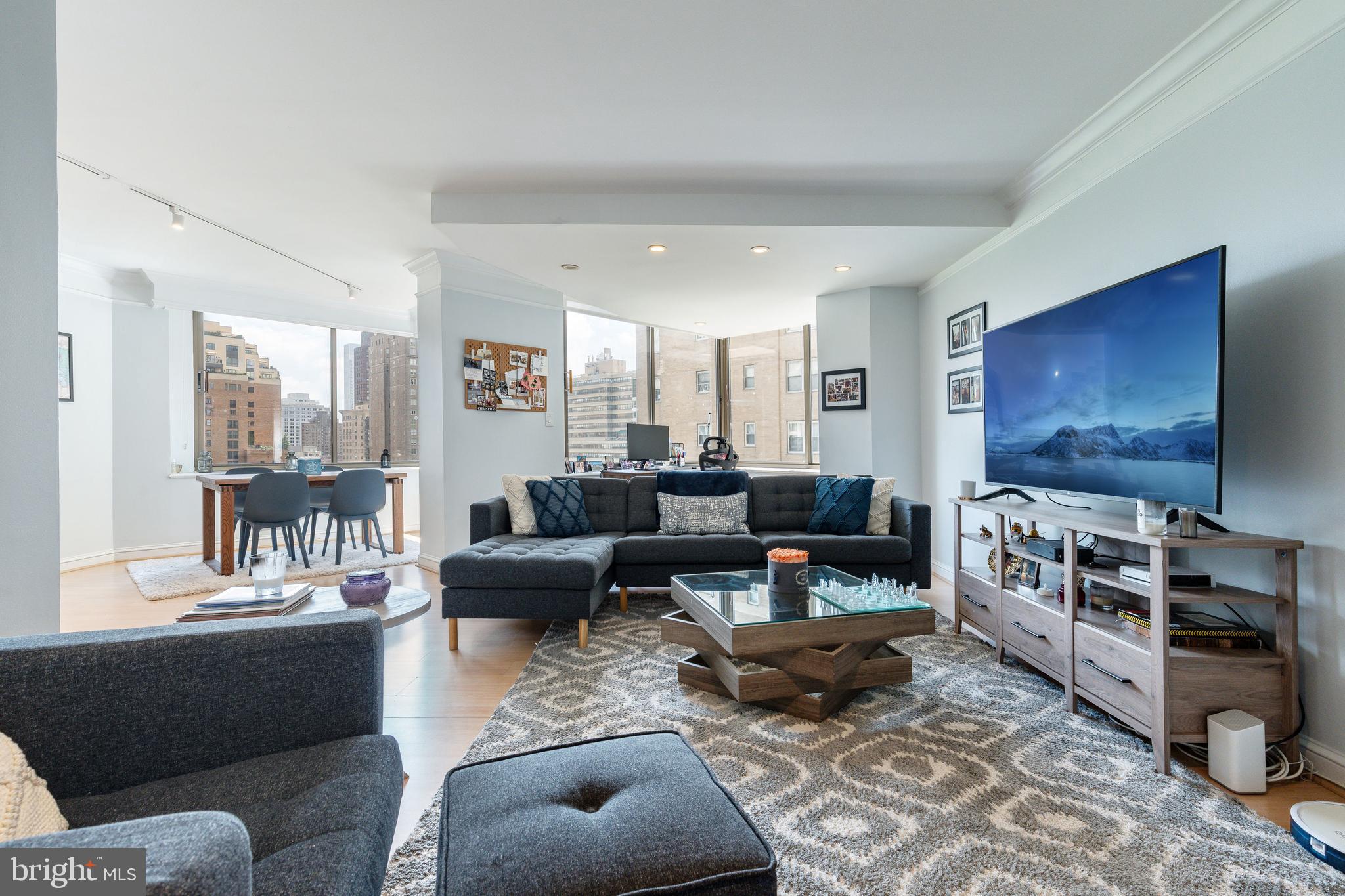 202 West Rittenhouse Square, Unit 1108 Philadelphia, PA 19103 - Photo 5 of 42