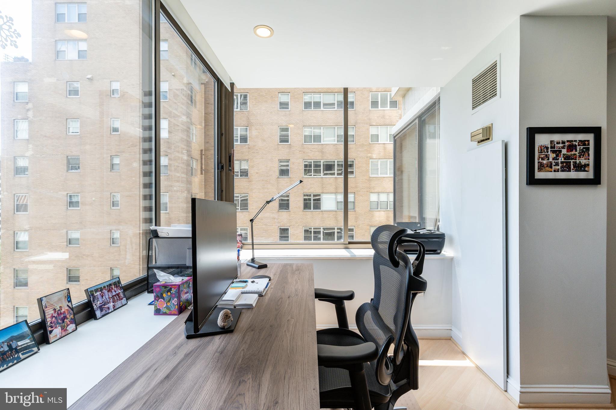 202 West Rittenhouse Square, Unit 1108 Philadelphia, PA 19103 - Photo 10 of 42