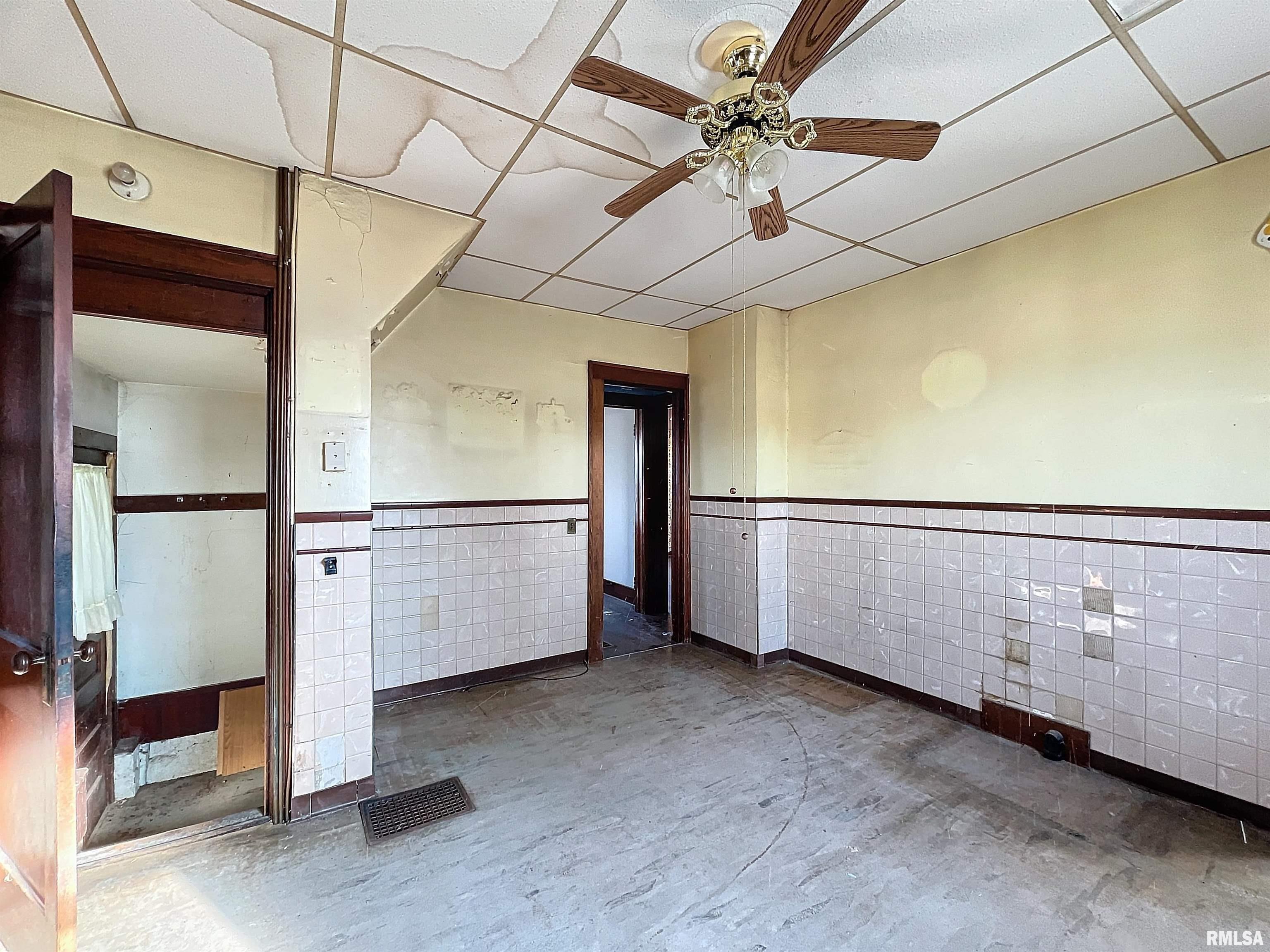 26054 Weber Road Geneseo, IL 61254 - Photo 11 of 49 Gallery Image 11