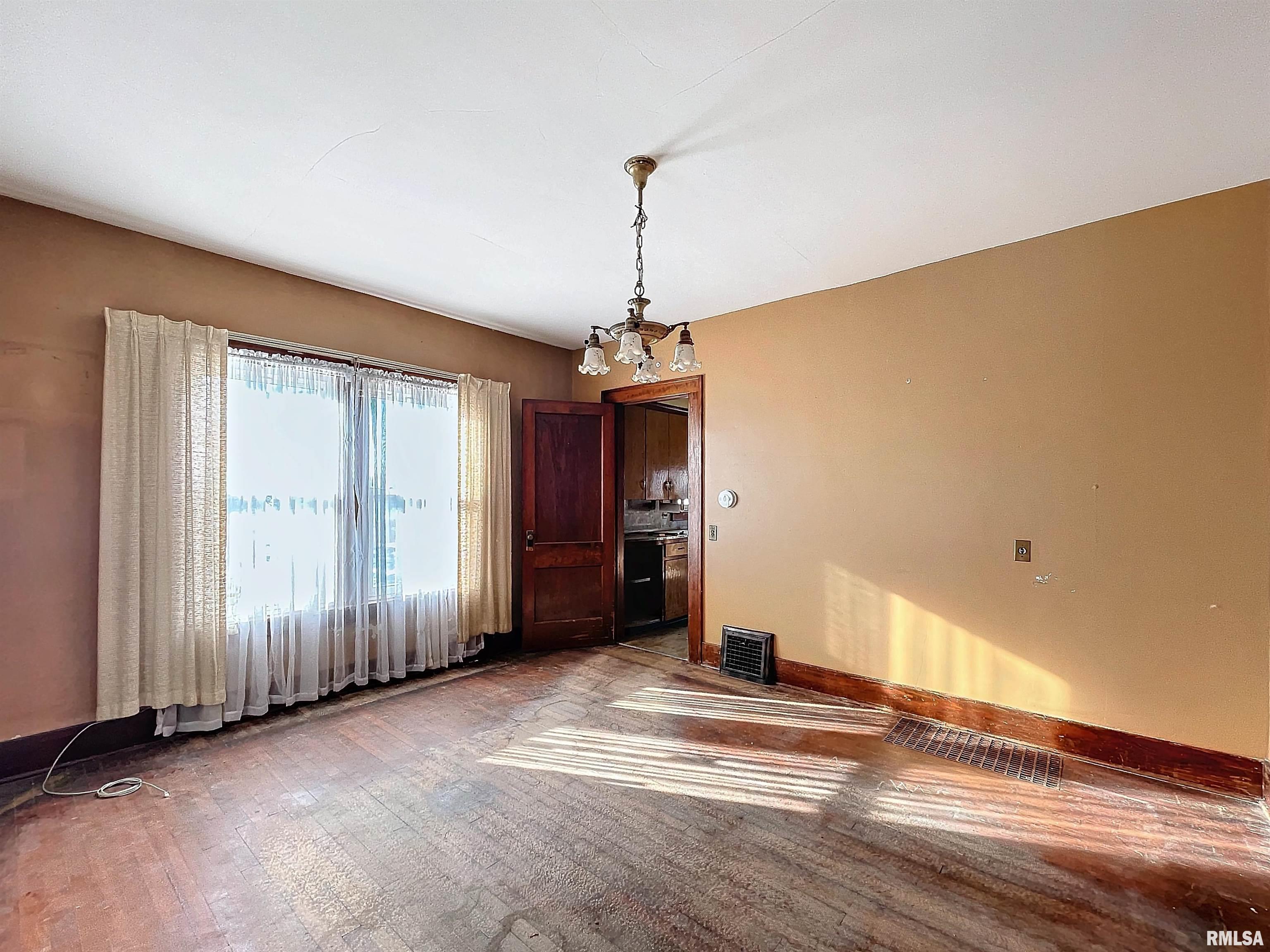 26054 Weber Road Geneseo, IL 61254 - Photo 7 of 49 Gallery Image 7