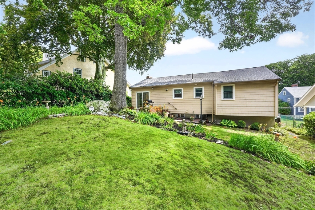 56 Nowell Road Melrose, MA 02176 - Photo 29 of 32 Gallery Image 29