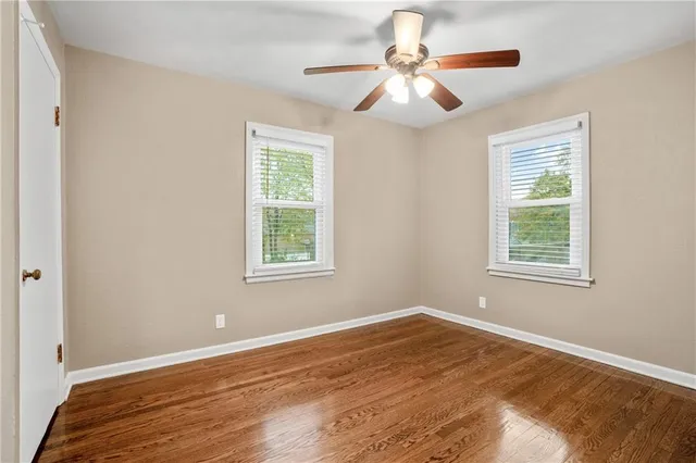 $350,000 | 5212 West 76th Street, Prairie Village, KS 66208