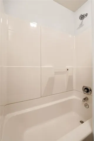 $350,000 | 5212 West 76th Street, Prairie Village, KS 66208