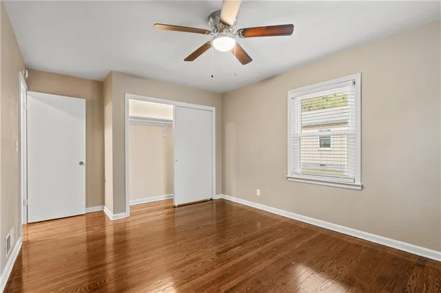 $350,000 | 5212 West 76th Street, Prairie Village, KS 66208