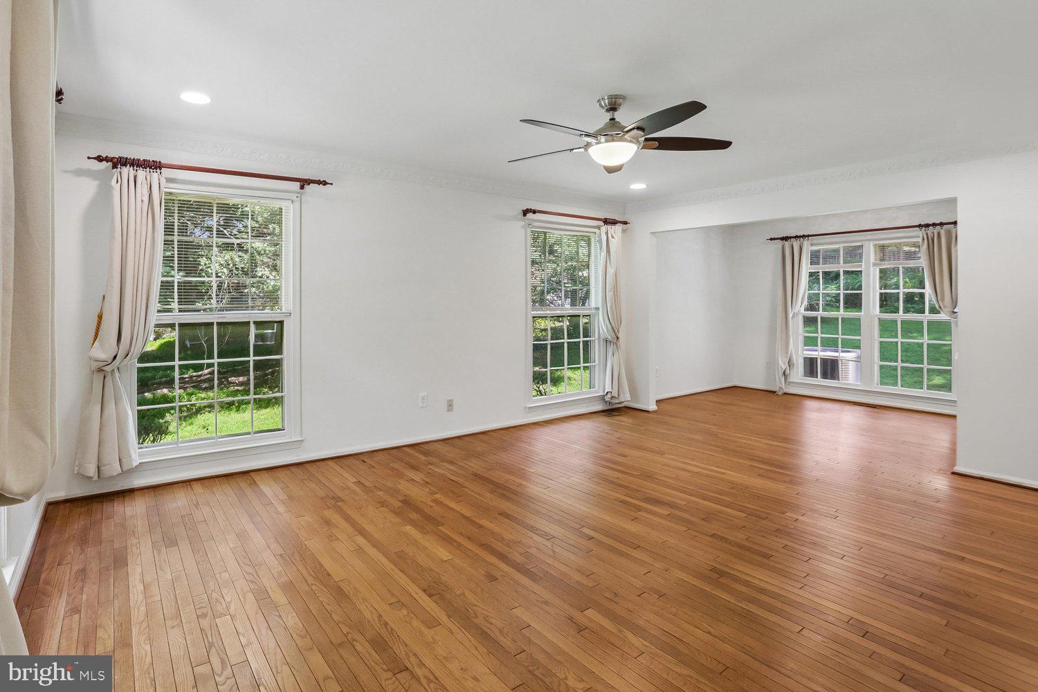 903 Ridge Drive McLean, VA 22101 - Photo 10 of 46 Living room with recessed lighting