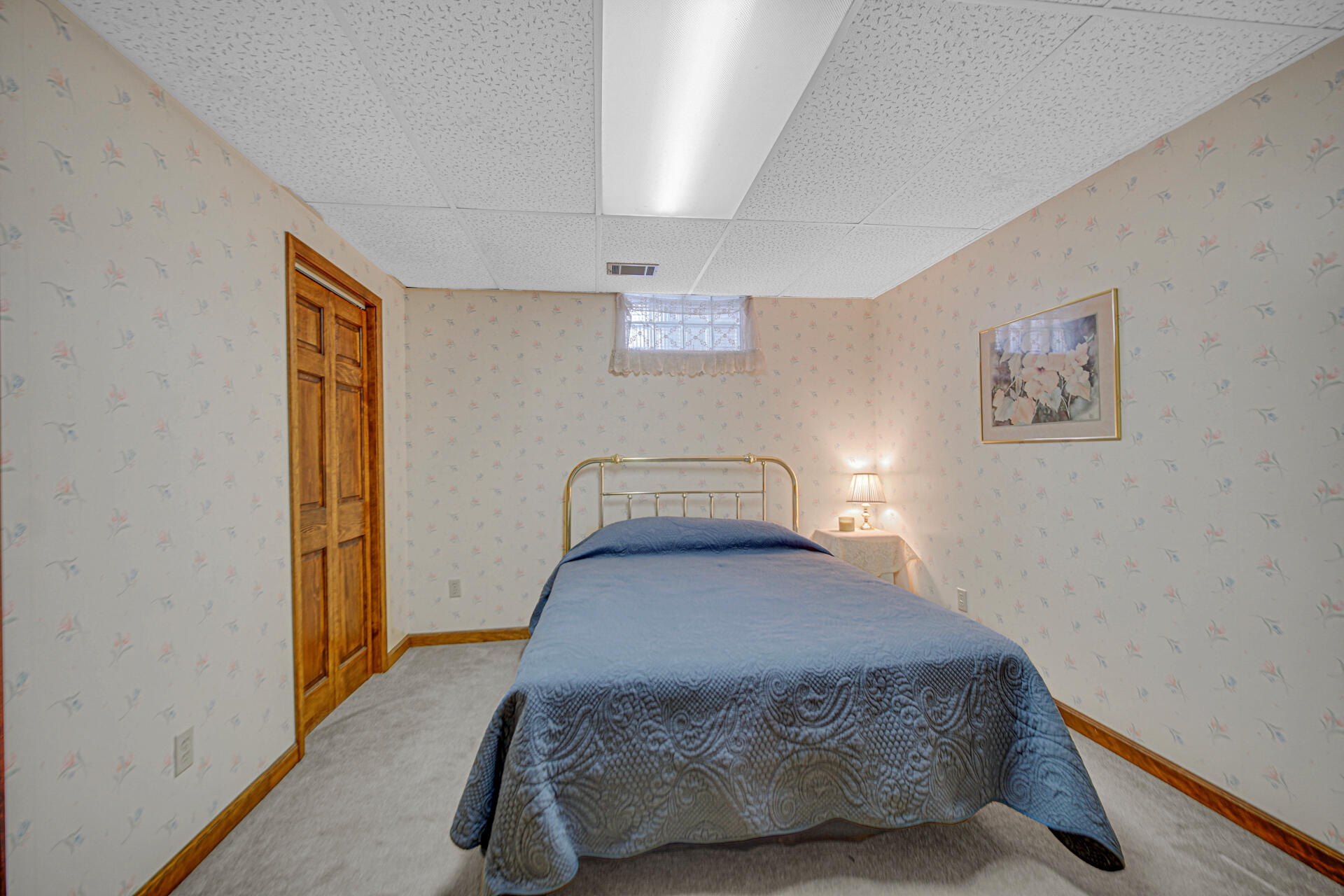 130 Wheatridge Road Valparaiso, IN 46385 - Photo 28 of 38 a bedroom with a bed and a window