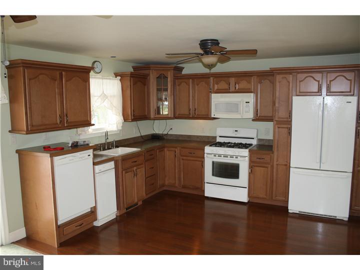 225 Tilford Road Somerdale, NJ 08083 - Photo 2 of 8 Kitchen
