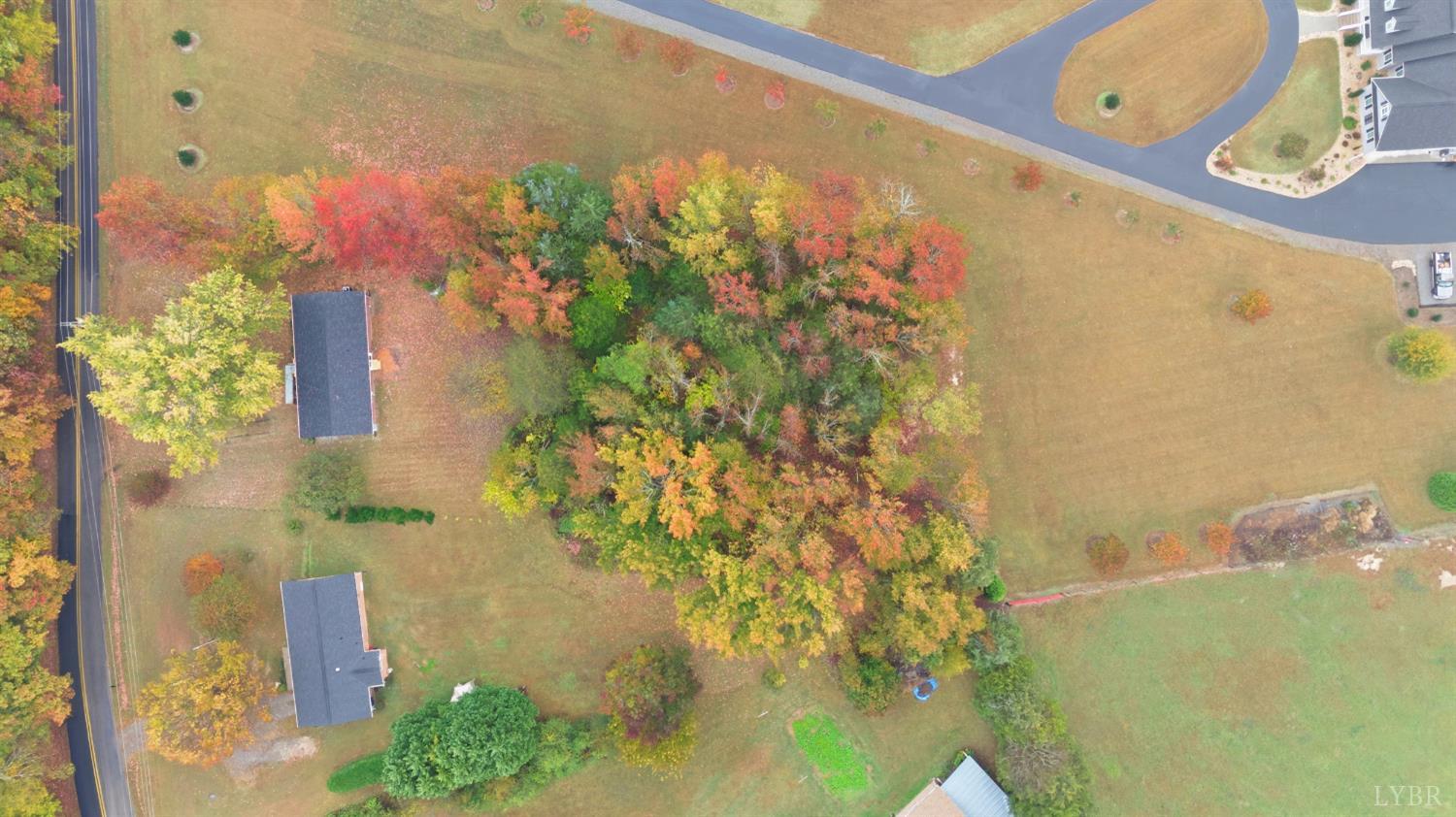 1077 Ringgold Road Ringgold, VA 24586 - Photo 4 of 35