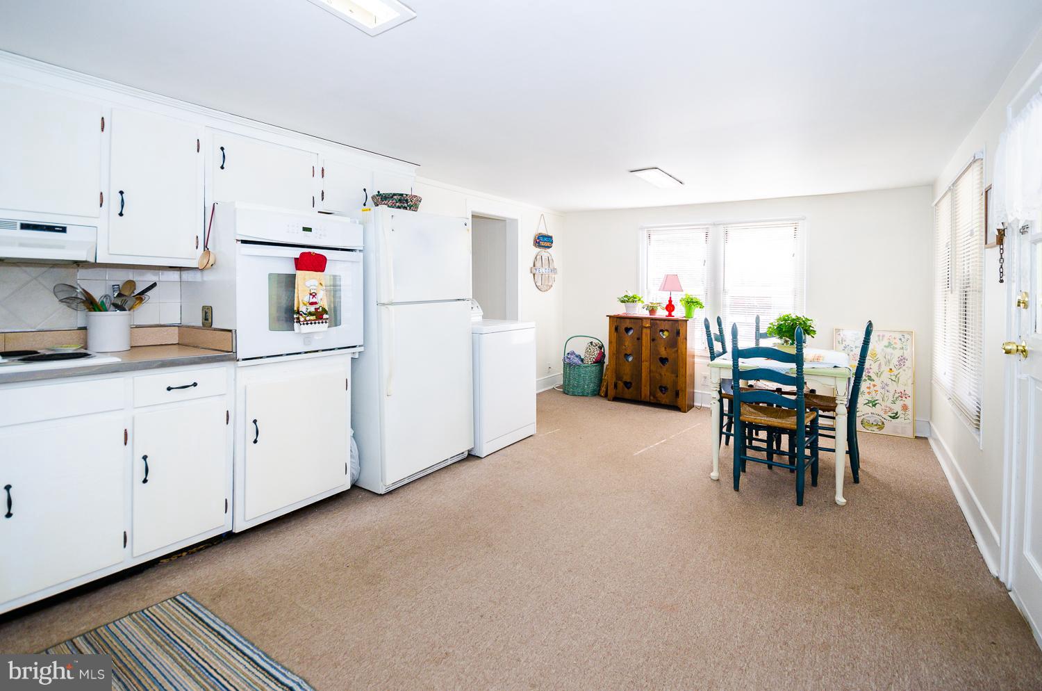 207 Cornfield Road Pasadena, MD 21122 - Photo 10 of 30 Kitchen