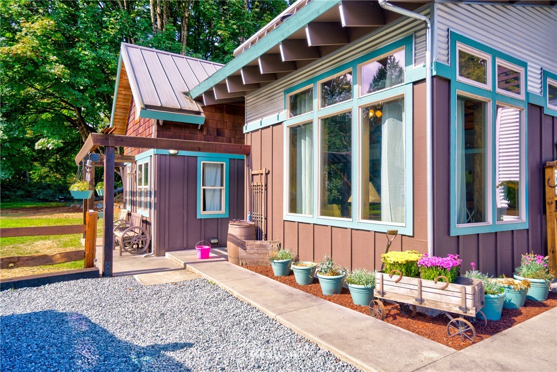 7505 Pipeline Road Sedro-Woolley, WA 98284 - Photo 2 of 40 Gallery Image 2