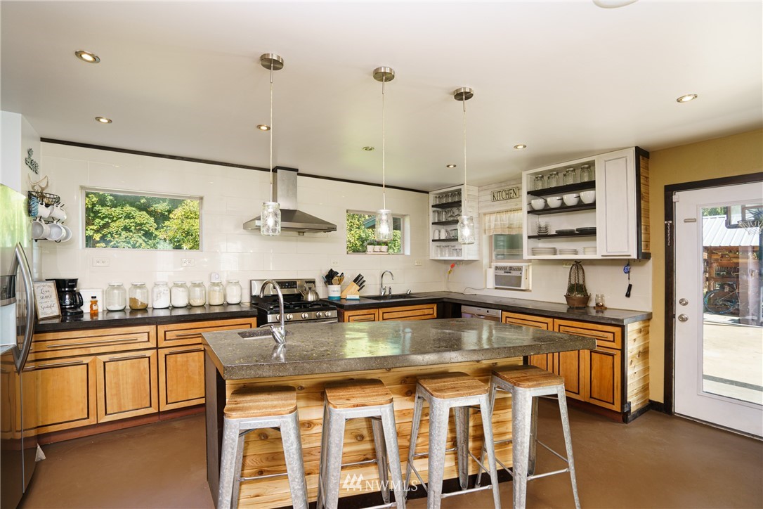 7505 Pipeline Road Sedro-Woolley, WA 98284 - Photo 12 of 40 Gallery Image 12