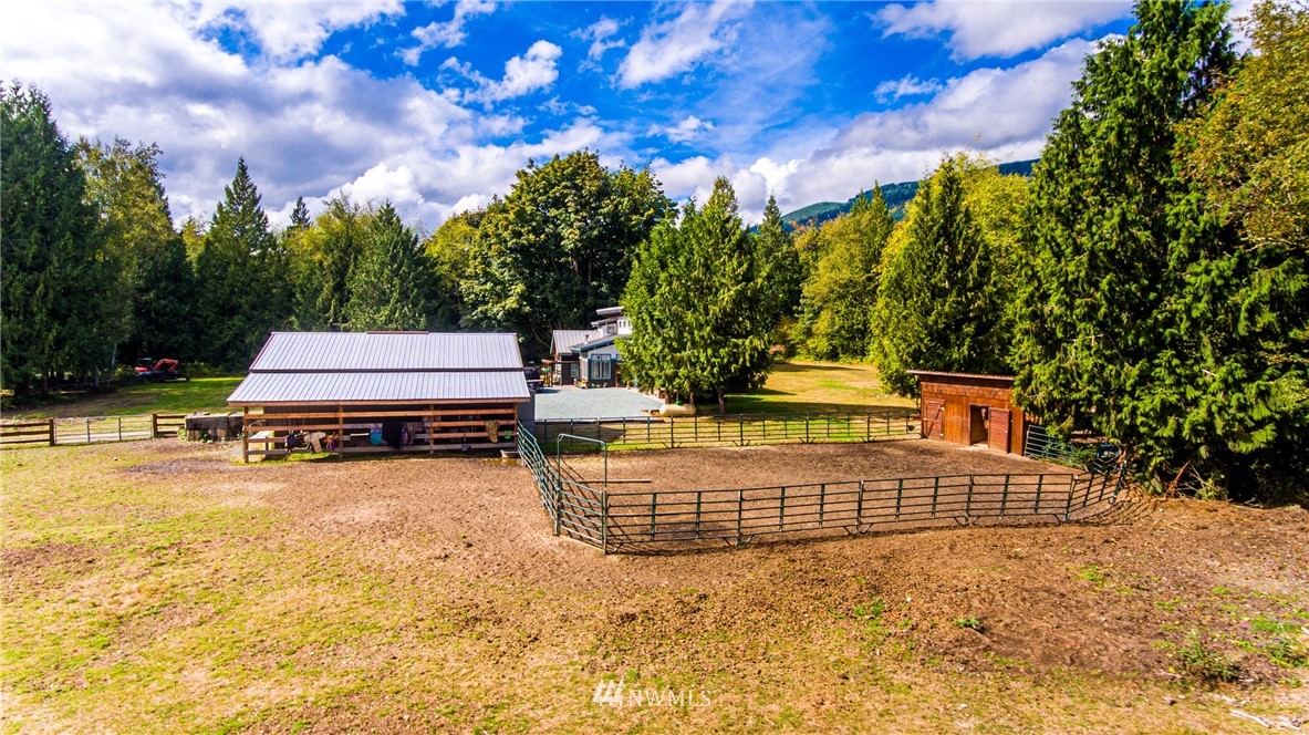 7505 Pipeline Road Sedro-Woolley, WA 98284 - Photo 8 of 40 Gallery Image 8