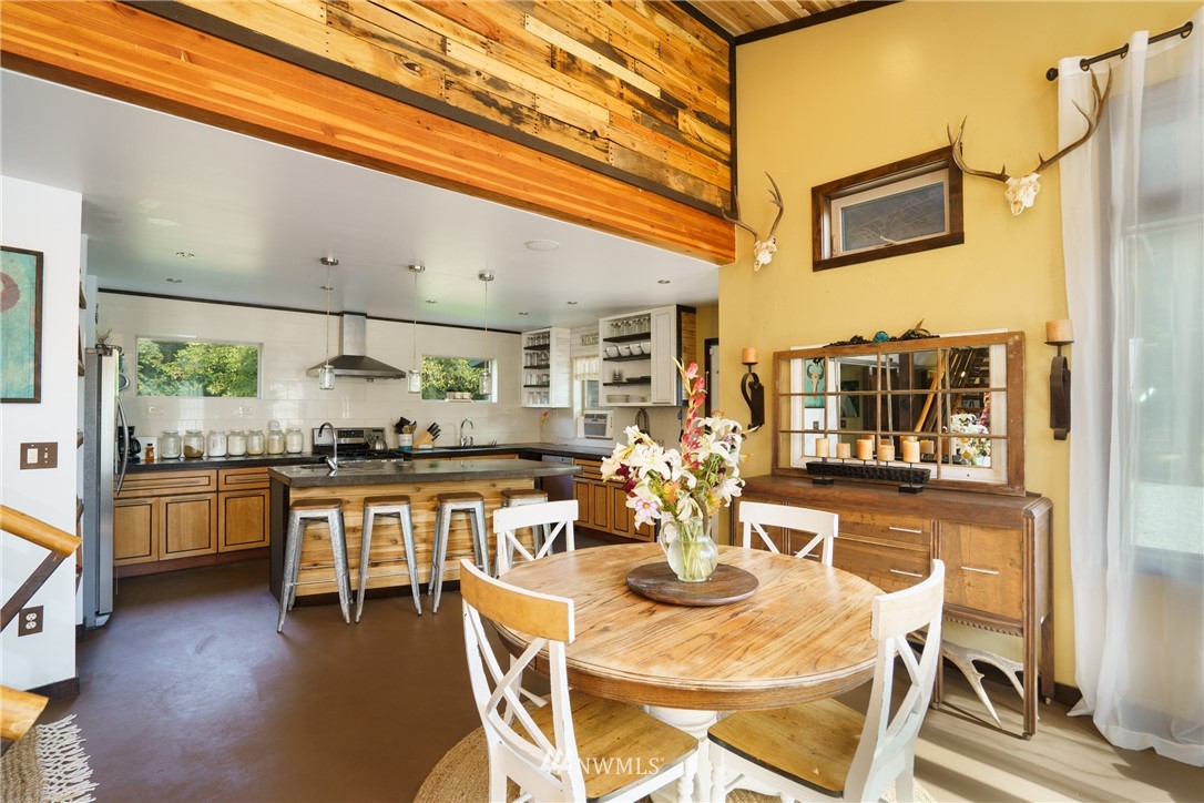 7505 Pipeline Road Sedro-Woolley, WA 98284 - Photo 10 of 40 Gallery Image 10