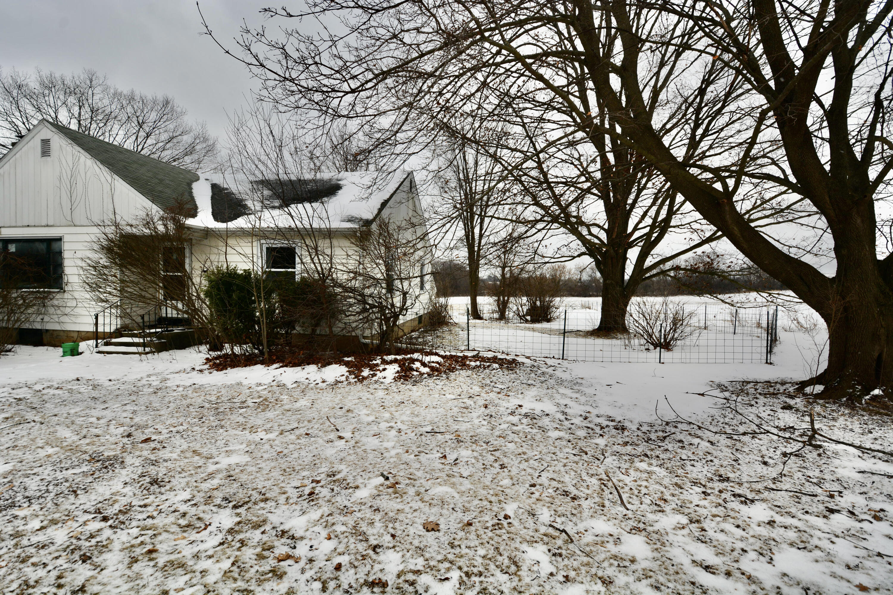 12001 West Donges Bay Road Mequon, WI 53097 - Photo 25 of 33 91D4F73D-214B-4DBF-86AD-86004EFBE80F_1_2