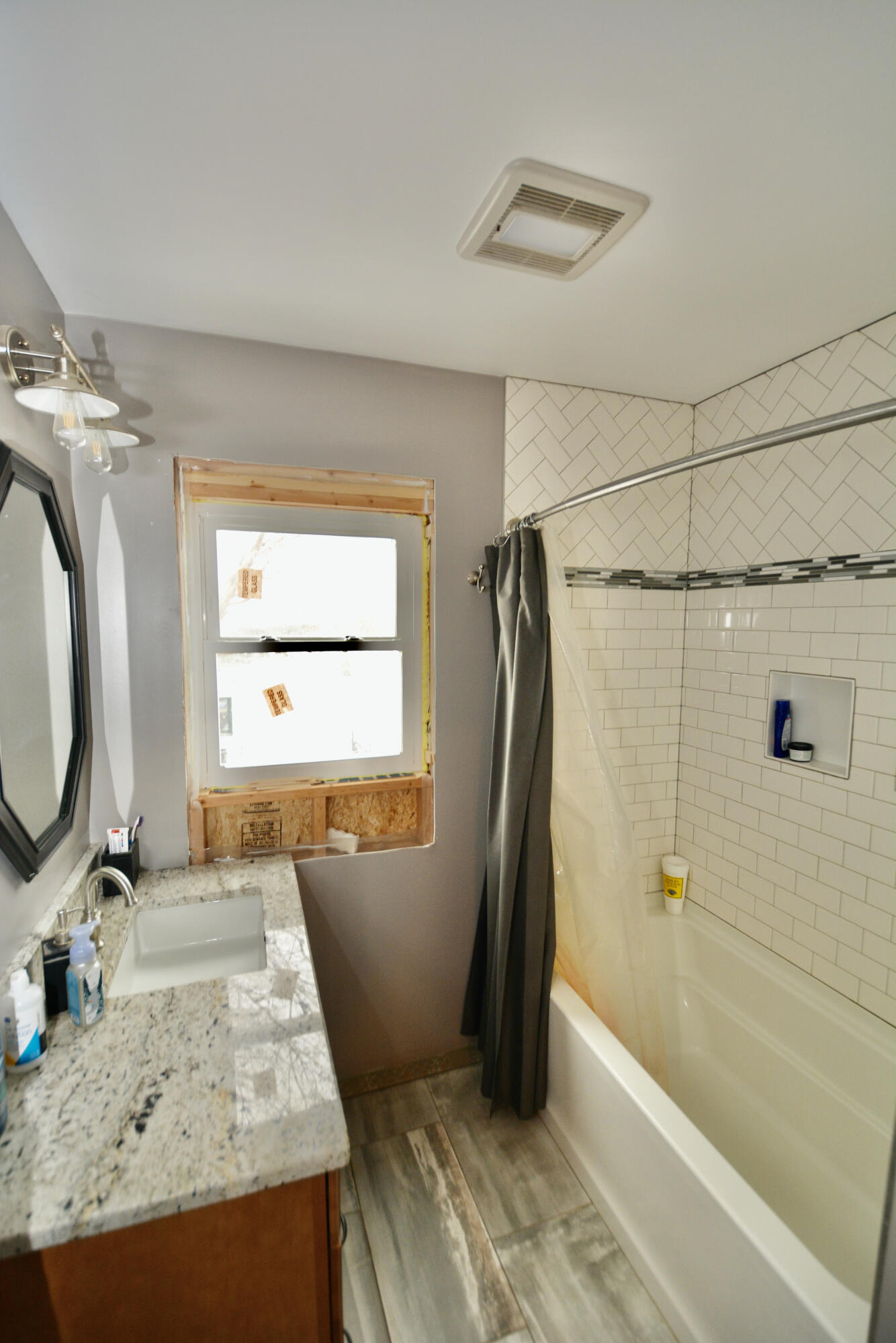 12001 West Donges Bay Road Mequon, WI 53097 - Photo 10 of 33 7821A22C-8142-47B5-A558-04B3D74C722C_1_2