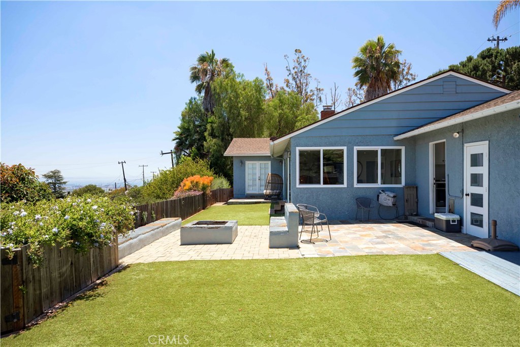 18 Stallion Road Rancho Palos Verdes, CA 90275 - Photo 12 of 16 Backyard With Firepit