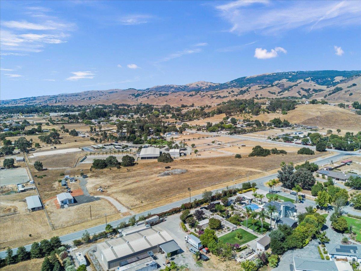 2055 Rucker Avenue Gilroy, CA 95020 - Photo 16 of 29