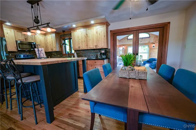 $399,900 | 9260 Latus Road, Paris, NY 13318