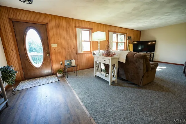 $399,900 | 9260 Latus Road, Paris, NY 13318