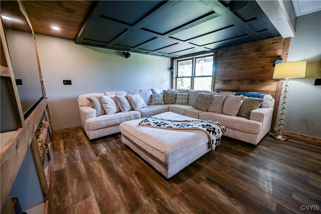 $399,900 | 9260 Latus Road, Paris, NY 13318