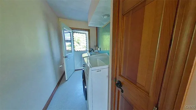 $399,900 | 9260 Latus Road, Paris, NY 13318