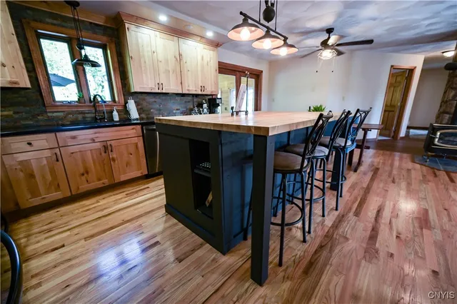 $399,900 | 9260 Latus Road, Paris, NY 13318