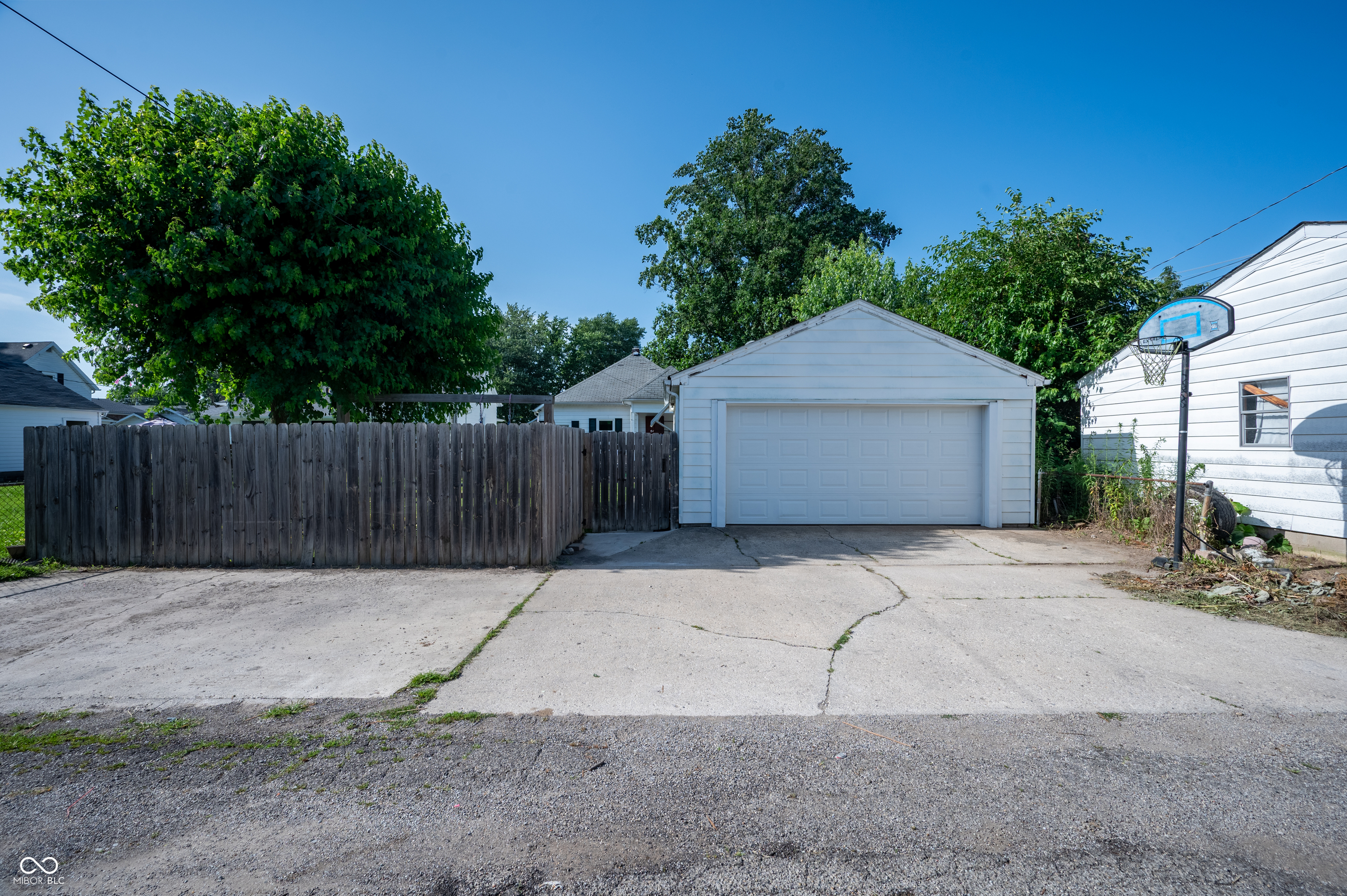 1211 West 7th Street Anderson, IN 46016 - Photo 4 of 24