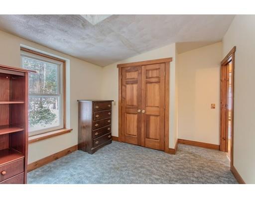 1227 Rindge Road Fitchburg, MA 01420 - Photo 18 of 24 Gallery Image 18